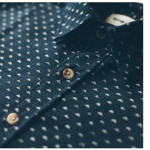 Taylor Stitch - The California Shirt in Indigo Pyramid